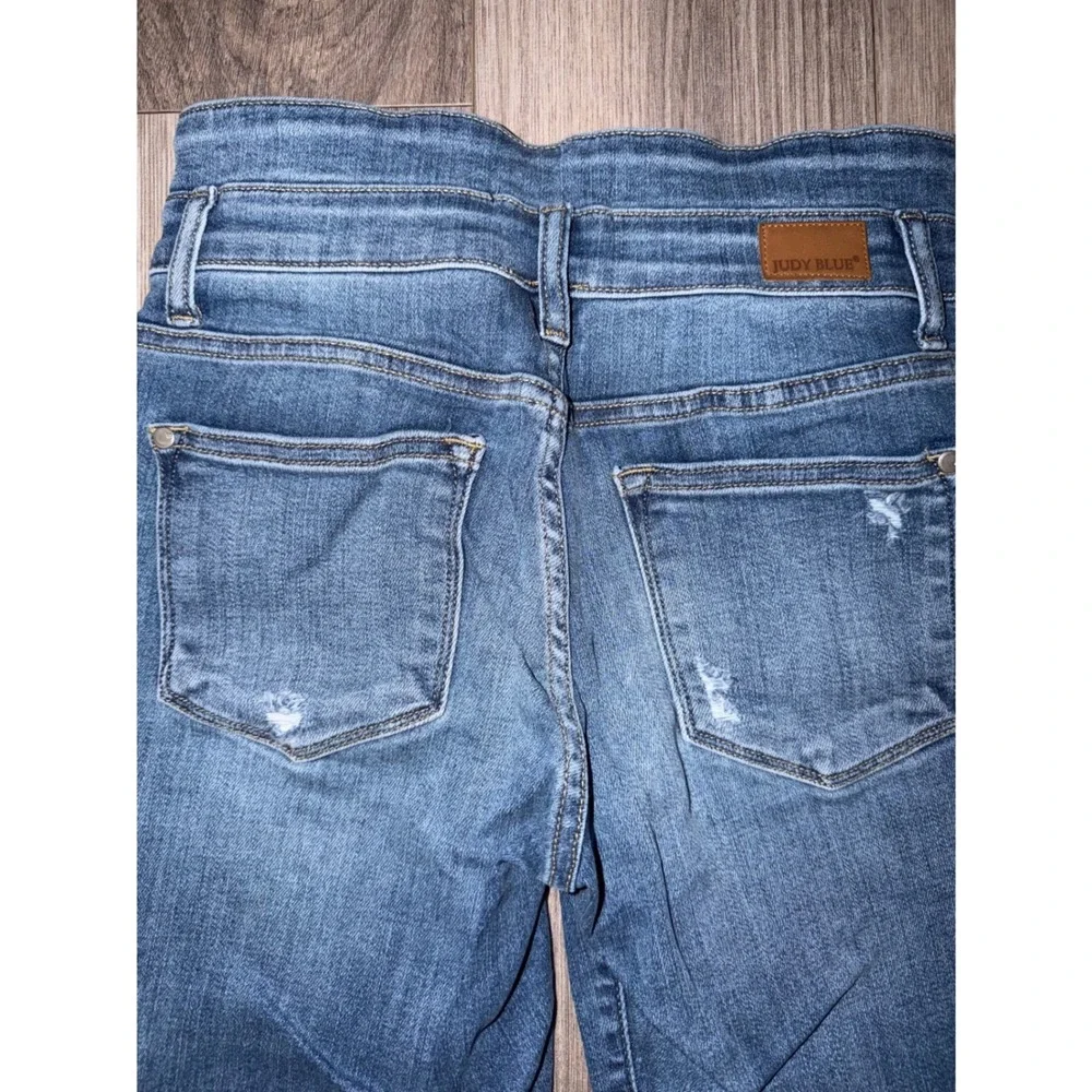 Judy Blue Relaxed Fit‎ Distressed High Rise Jeans Medium Wash 7/28 J2